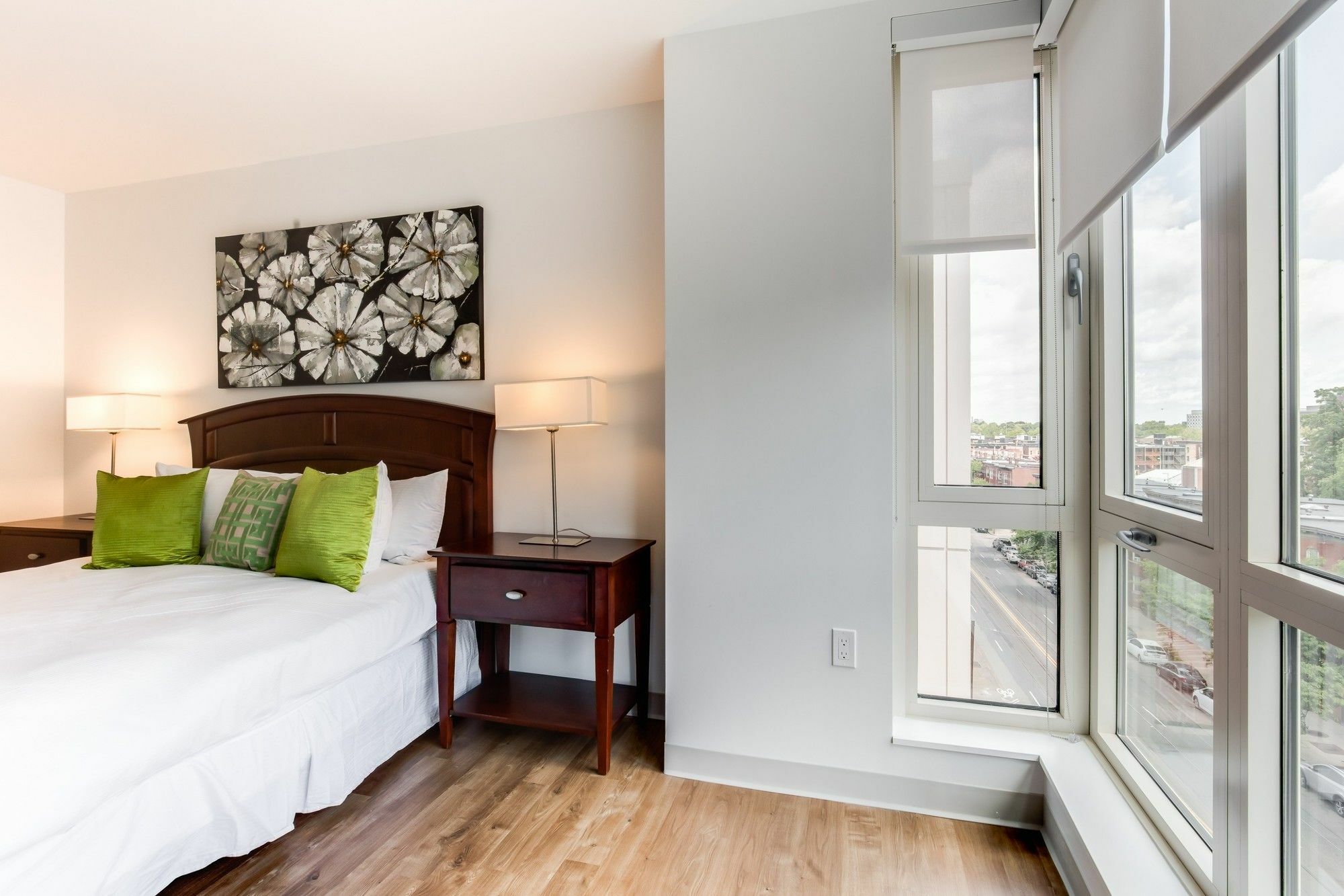 Global Luxury Suites Longwood Medical Бруклін Екстер'єр фото