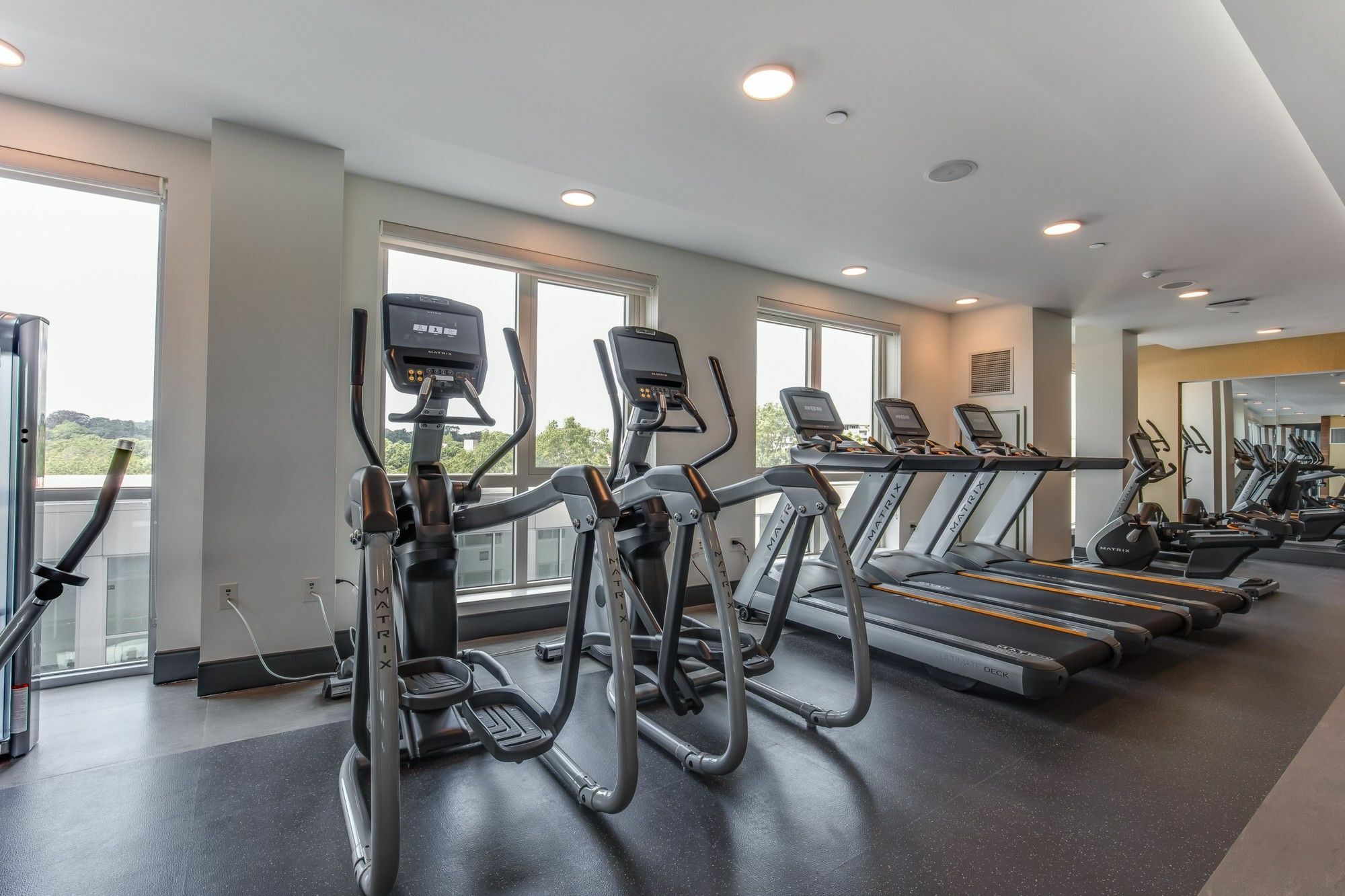 Global Luxury Suites Longwood Medical Бруклін Екстер'єр фото